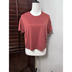 Vuori Womens Casual Top T-shirt Red Heathered Short Sleeve Pullover L New